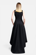 Robe cintre ourlet asymétrique